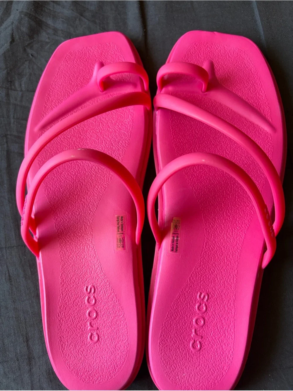 CROCS Women’s Hot Pink Strappy Slide Sandals